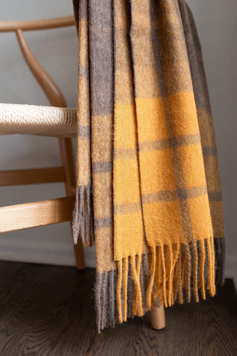 Estancia ALPACA BLEND Throw - Grey / Mustard Yellow